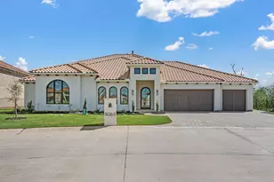 9065 Lakeside Dr, Fort Worth, TX 76179 - Photo 2