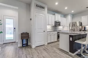 5944 Bursey Rd, Watauga, TX 76148 - Photo 8