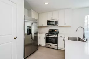 2749 Ctr Crk Ln, Fort Worth, TX 76108 - Photo 4
