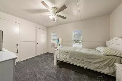 511 W Navasota Street, Groesbeck, TX 76642 - Photo 10