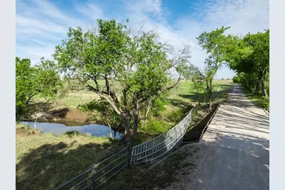 887 Hcr 3110 N, Abbott, TX 76621 - Photo 38