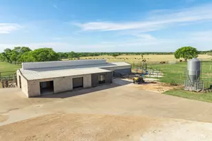 887 Hcr 3110 N, Abbott, TX 76621 - Photo 36