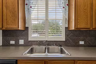 2007 Chittam Dr, Euless, TX 76039 - Photo 14