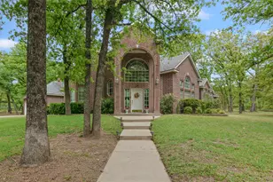 982 Stonecrest Rd, Argyle, TX 76226 - Photo 2