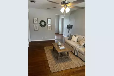 1910 Mercedes Road, Denton, TX 76205 - Photo 4