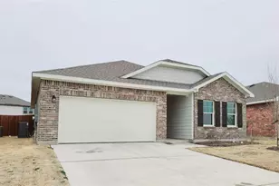 1308 Fleckman Dr, Fort Worth, TX 76052 - Photo 2