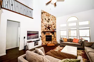 4305 Curlew Ln, Garland, TX 75043 - Photo 8