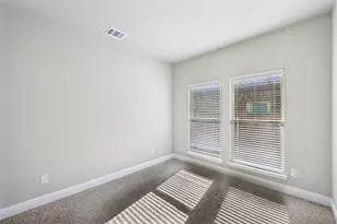 1045 Nighthawk Trl, Alvarado, TX 76009 - Photo 18