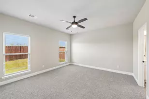 1045 Nighthawk Trl, Alvarado, TX 76009 - Photo 20