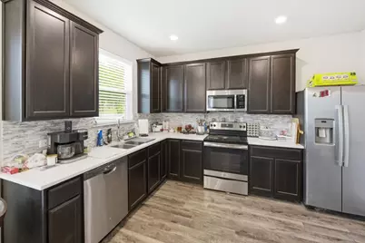 10701 Kestrel Court, Waco, TX 76708 - Photo 2