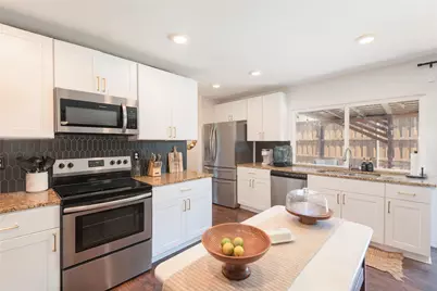 5621 Tucker Street, The Colony, TX 75056 - Photo 10