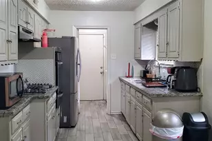 1212 Whispering Cir, Dallas, TX 75241 - Photo 2