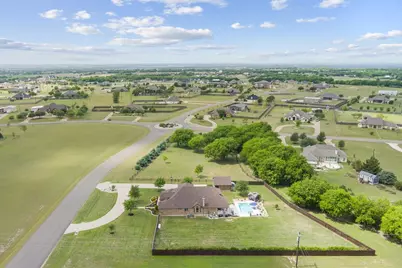101 Rancho Lorena Drive, Lorena, TX 76655 - Photo 2