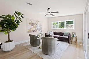 10528 Swallow Ln, Dallas, TX 75218 - Photo 10