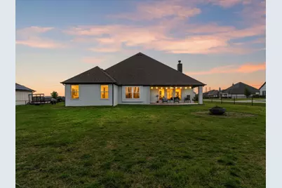 1515 Horseshoe Court, Justin, TX 76247 - Photo 38