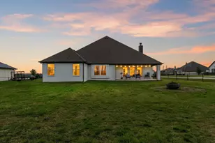 1515 Horseshoe Ct, Justin, TX 76247 - Photo 38