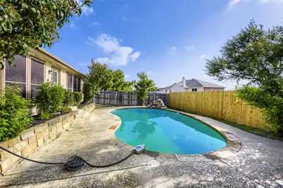 915 Hidden Oaks Drive, Burleson, TX 76028 - Photo 32