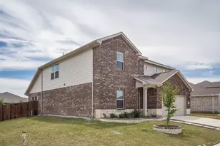 2401 Linto St, Fort Worth, TX 76179 - Photo 2