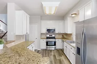 12471 Hawk Creek Dr, Frisco, TX 75033 - Photo 16