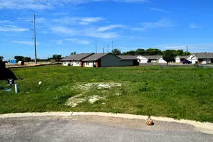 209 Preston Cir, Mabank, TX 75147 - Photo 1