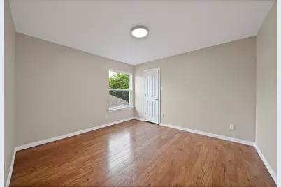 9316 Western Trail, Irving, TX 75063 - Photo 16