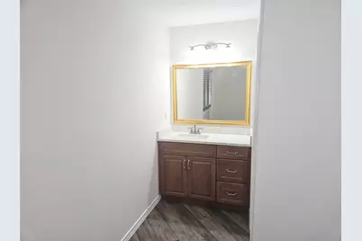 6908 Sunflower Circle N, Fort Worth, TX 76120 - Photo 10