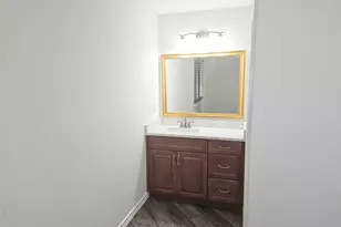 6908 Sunflower Cir N, Fort Worth, TX 76120 - Photo 10