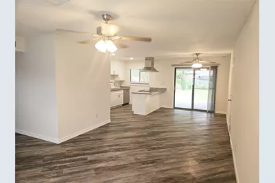 6908 Sunflower Circle N, Fort Worth, TX 76120 - Photo 4
