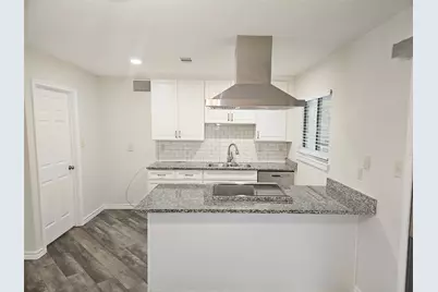 6908 Sunflower Circle N, Fort Worth, TX 76120 - Photo 4