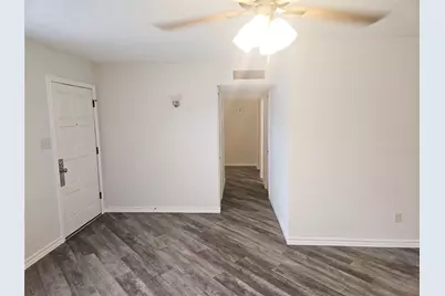 6908 Sunflower Circle N, Fort Worth, TX 76120 - Photo 8