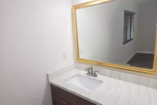 6908 Sunflower Cir N, Fort Worth, TX 76120 - Photo 10