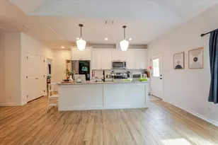 921 Indian Dr, Granbury, TX 76048 - Photo 8