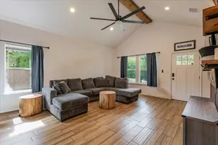 921 Indian Dr, Granbury, TX 76048 - Photo 6