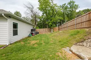 921 Indian Dr, Granbury, TX 76048 - Photo 22