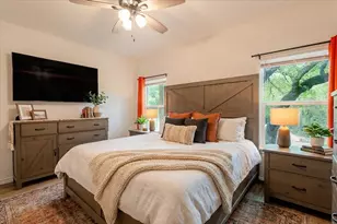 921 Indian Dr, Granbury, TX 76048 - Photo 14