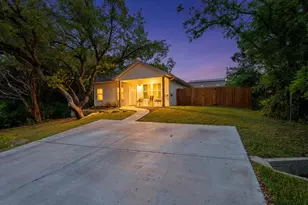 921 Indian Dr, Granbury, TX 76048 - Photo 1