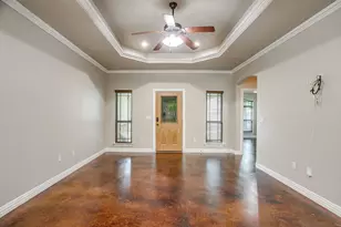 212 W 1st St, Weatherford, TX 76086 - Photo 4