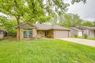 212 W 1st St, Weatherford, TX 76086 - Photo 2