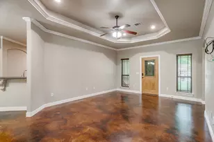 212 W 1st St, Weatherford, TX 76086 - Photo 6