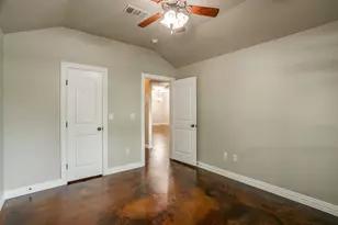 212 W 1st St, Weatherford, TX 76086 - Photo 32