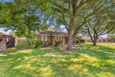 2301 Claridge Circle, Plano, TX 75075 - Photo 4