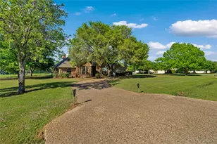 7247 Somerset Ln, Aubrey, TX 76227 - Photo 4