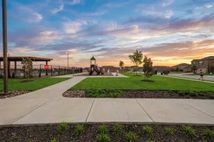 14033 Earlham St, Pilot Point, TX 76258 - Photo 36