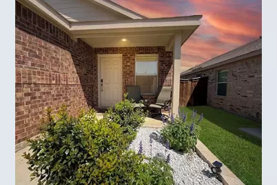 14033 Earlham Street, Pilot Point, TX 76258 - Photo 6