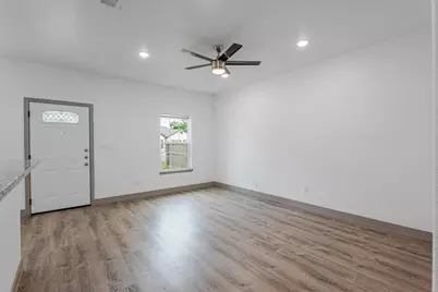 3516 Tomahawk Drive, Granbury, TX 76048 - Photo 4