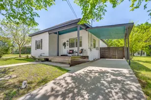 608 Baker St, Denison, TX 75020 - Photo 2