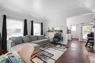 6011 Hott Springs Dr, Arlington, TX 76001 - Photo 4