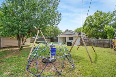 6011 Hott Springs Drive, Arlington, TX 76001 - Photo 18