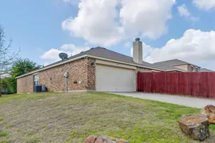 753 Snowy Orchid Ln, DeSoto, TX 75115 - Photo 4