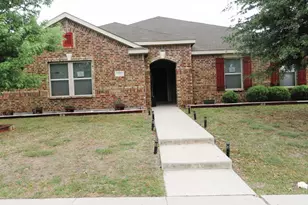 753 Snowy Orchid Ln, DeSoto, TX 75115 - Photo 2